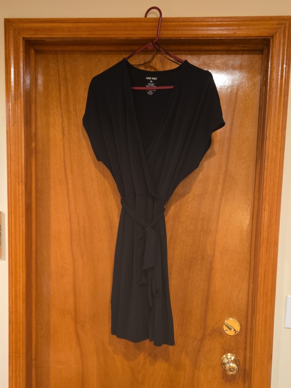 Nine West Black Top with Scoop Neck